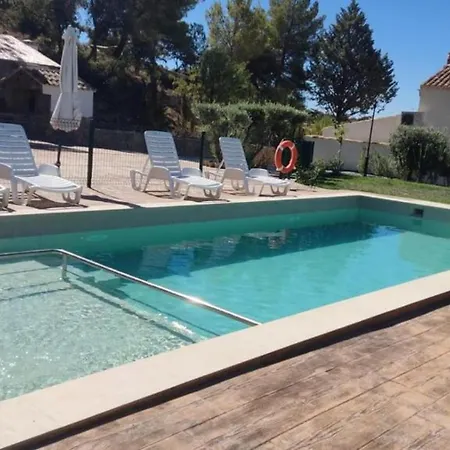 ENTRESIERRAS Apartamentos rurales con chimenea, barbacoa y espacio para eventos-3